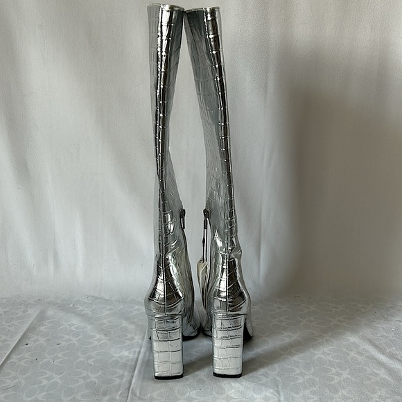 Zara NWT Silver Metallic Crocodile Print Knee High Heel Boots **Sz 36/US 6**🔥🔥 - Picture 5 of 8